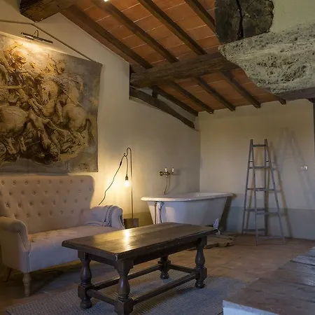 Hotel In Tuscany Contignano